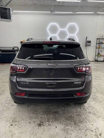 2022 Jeep Compass Latitude Lux