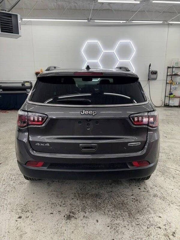 2022 Jeep Compass Latitude Lux
