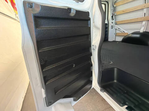 2024 GMC Savana 2500
