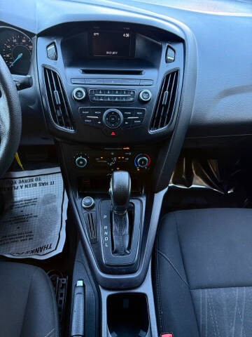 2017 Ford Focus SE