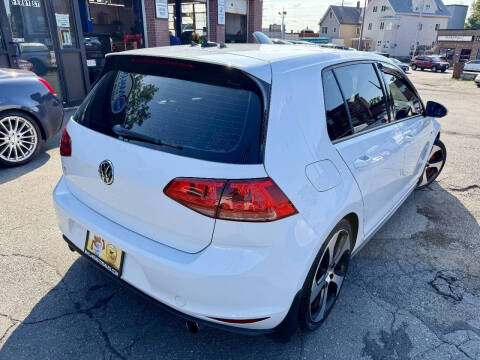 2016 Volkswagen Golf GTI SE