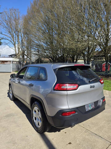 2015 Jeep Cherokee Sport