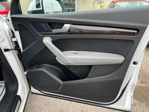 2018 Audi Q5 2.0T quattro Premium Plus