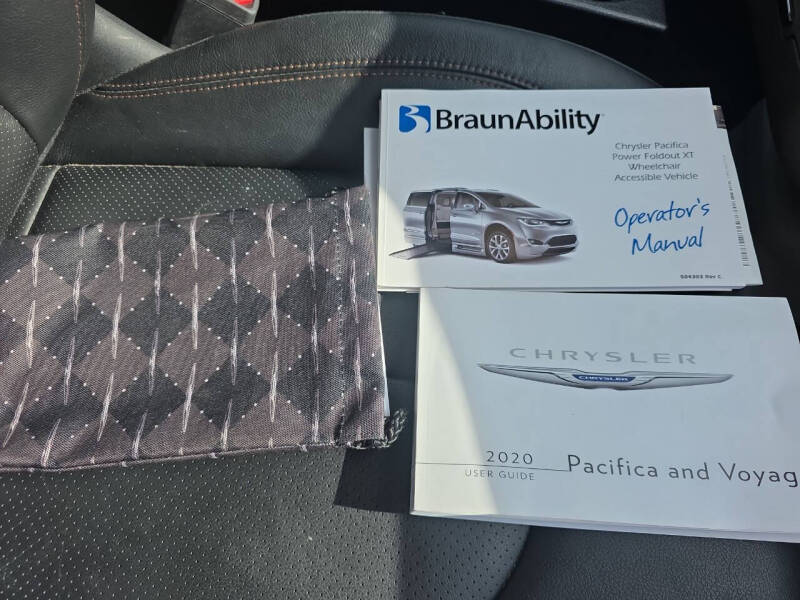 2020 Chrysler Pacifica Touring L 35th Anniversary