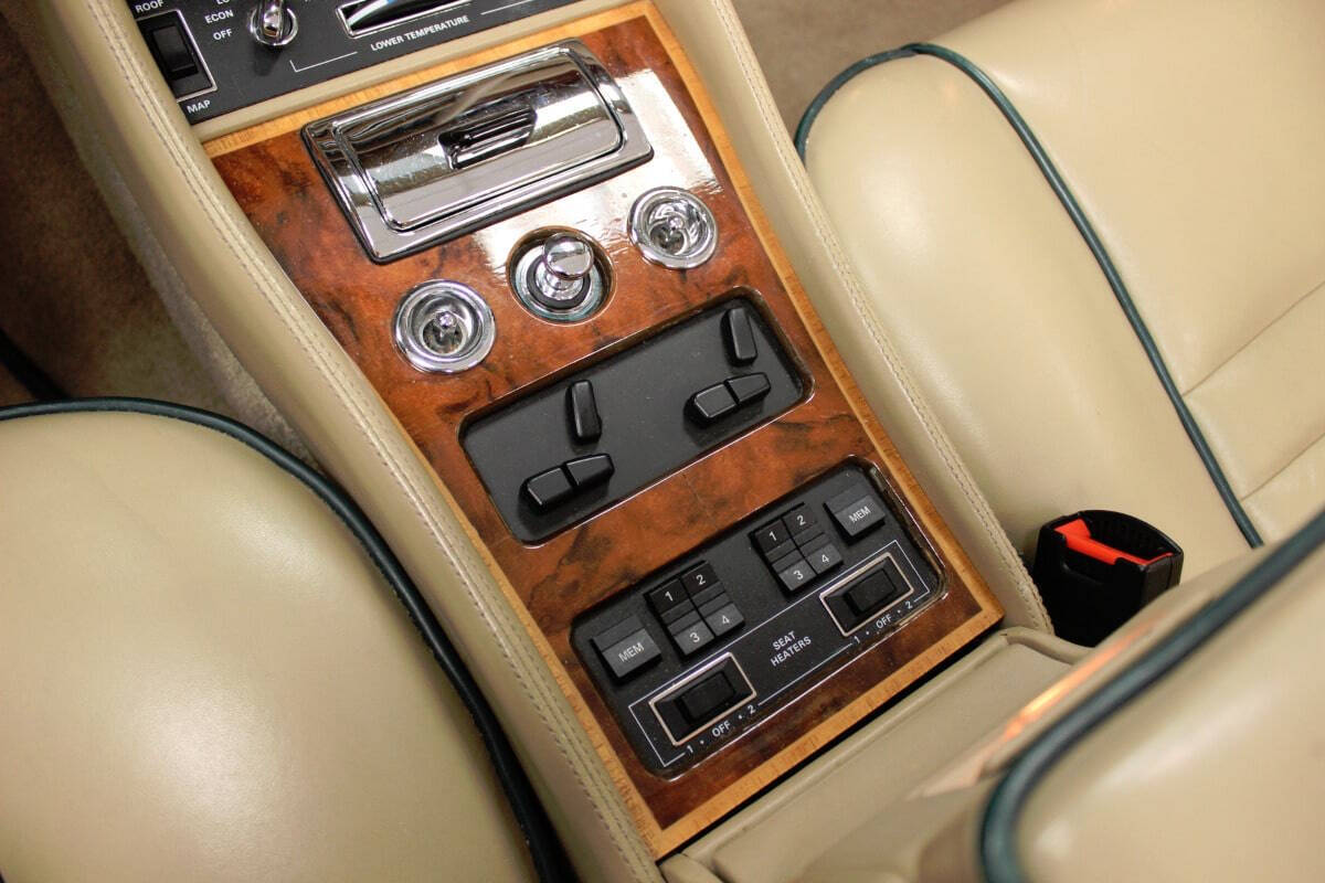 1993 Rolls-Royce Corniche 14