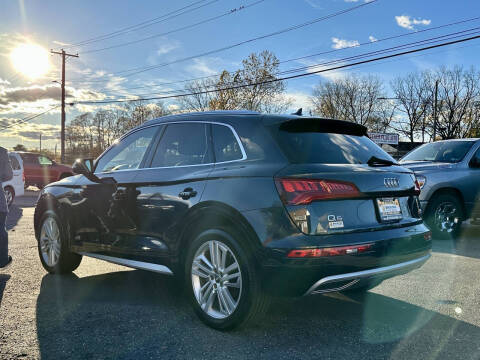 2018 Audi Q5 2.0T quattro Premium Plus