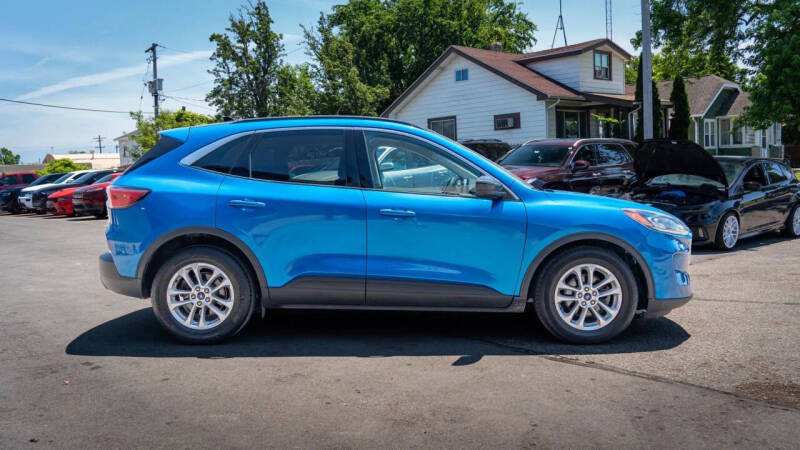 2020 Ford Escape SE