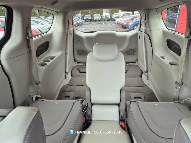 2017 Chrysler Pacifica Touring-L Plus