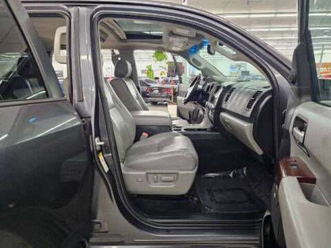 2013 Toyota Sequoia Platinum