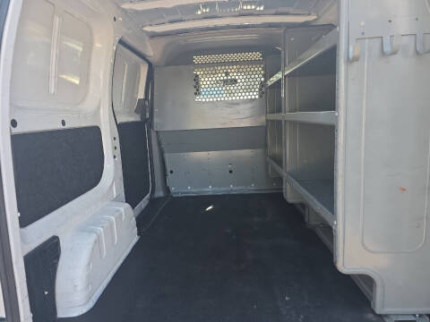 2017 Nissan NV200 SV