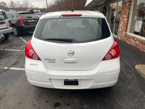 2012 Nissan Versa 1.8 S