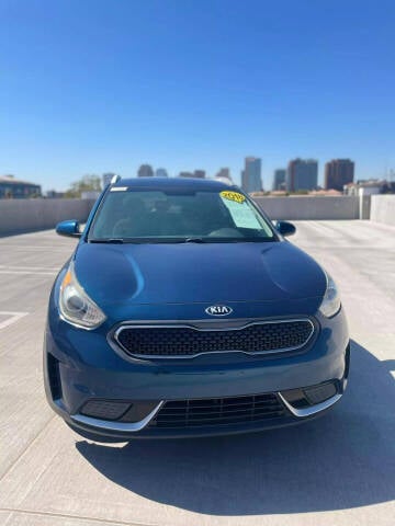 2018 Kia Niro for sale at EL AUTO DEALER LLC in Mesa AZ