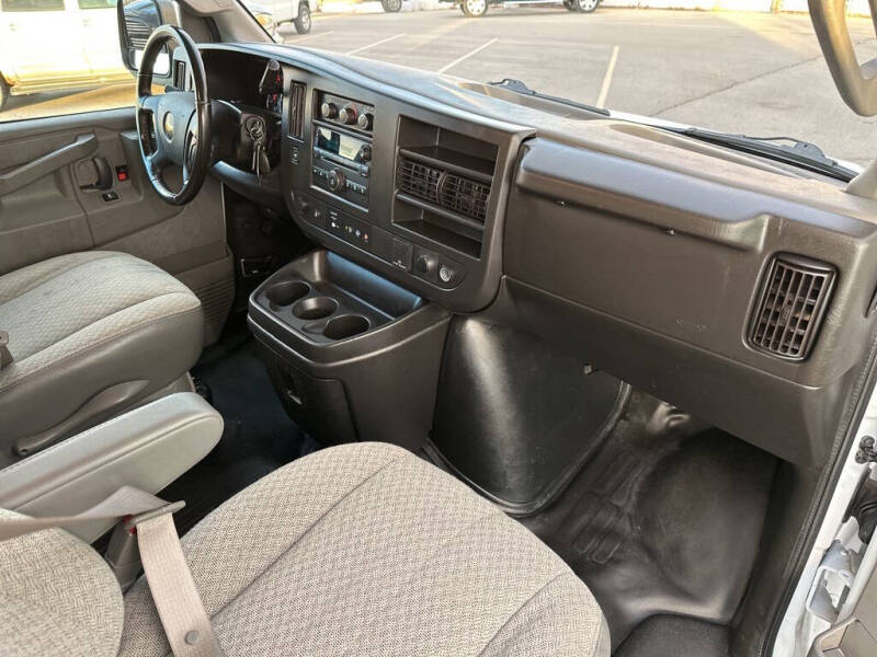 2020 GMC Savana 3500