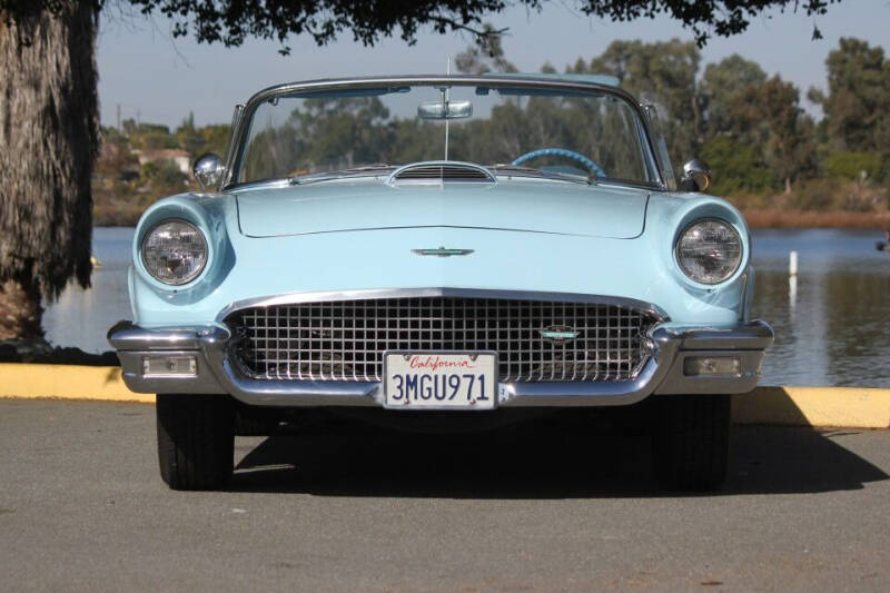 1957 Ford Thunderbird