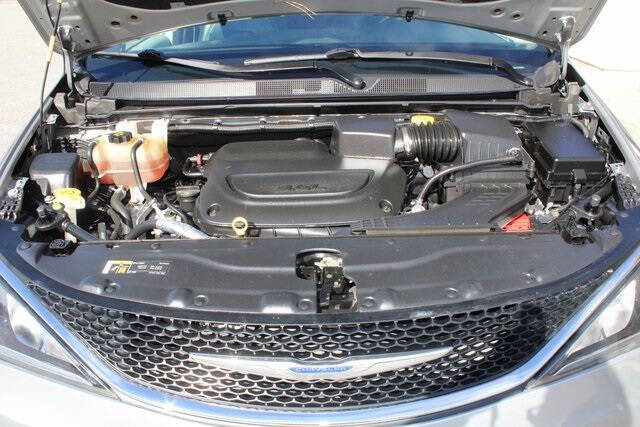 2020 Chrysler Pacifica Touring L