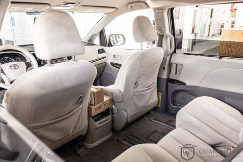 2012 Toyota Sienna
