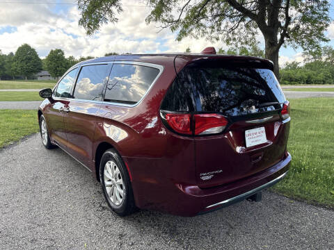 2018 Chrysler Pacifica Touring Plus