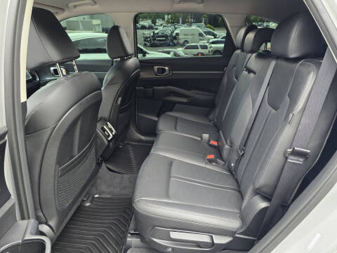 2025 Kia Sorento S
