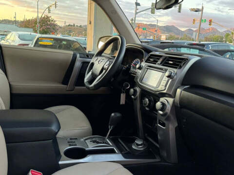 2017 Toyota 4Runner SR5 Premium