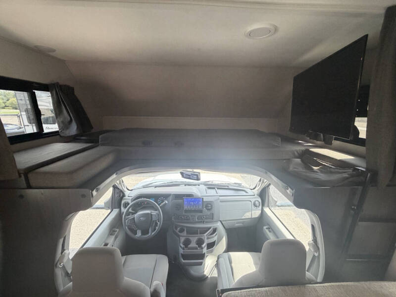 2022 Forester River Solera 32dsb