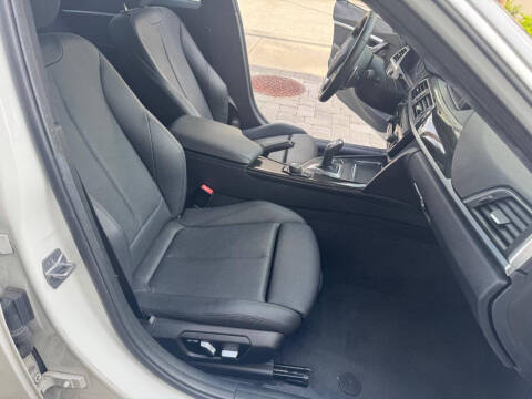 2018 BMW 3 Series 330i