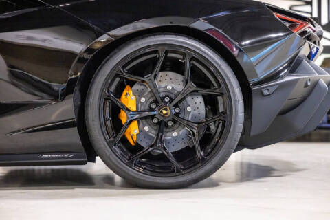 2025 Lamborghini Revuelto