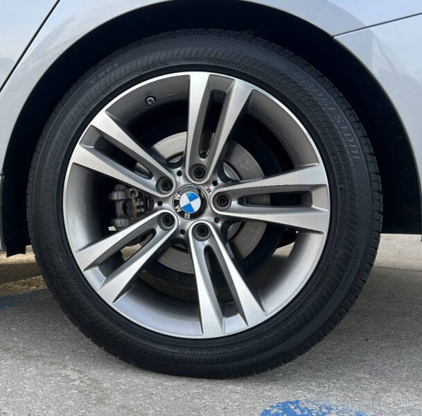2018 BMW 3 Series 330i xDrive Gran Turismo