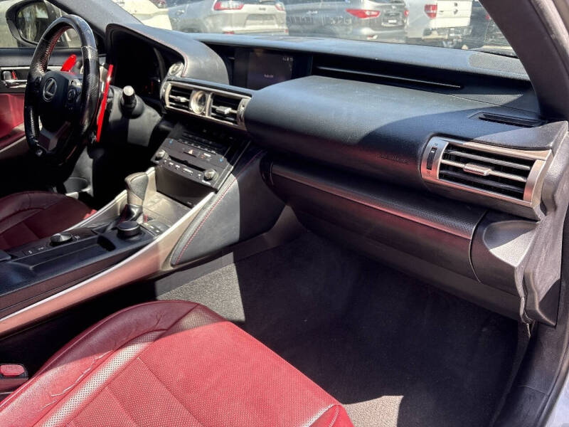 2016 Lexus IS 200t