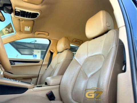 2015 Porsche Macan S