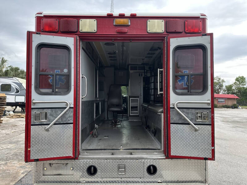 2002 International 4700