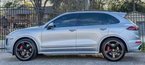 2016 Porsche Cayenne GTS