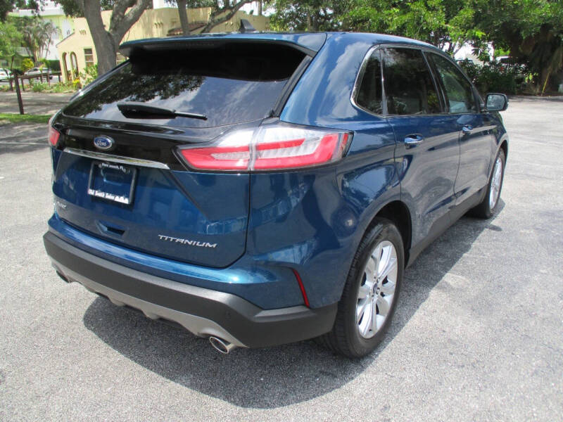 2020 Ford Edge Titanium