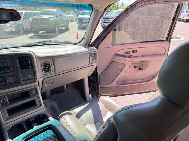 2005 GMC Sierra 2500HD