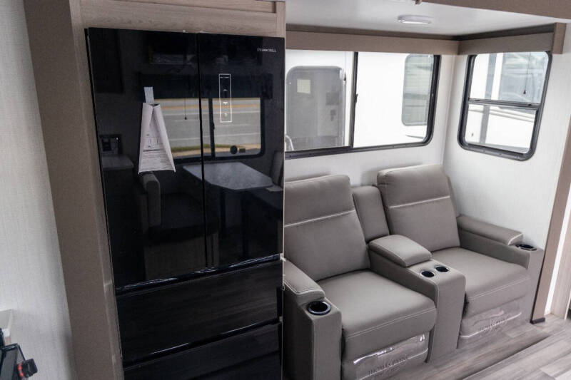 2024 Cruiser RV E-25RK Essence