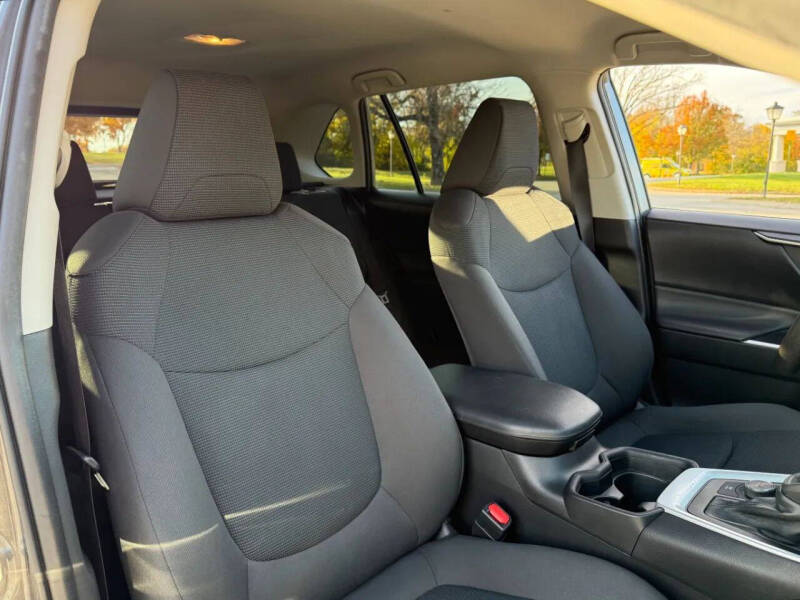 2021 Toyota RAV4 Hybrid LE