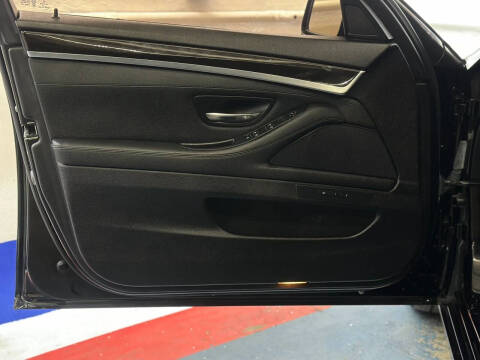2016 BMW 5 Series 528i