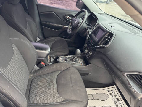 2019 Jeep Cherokee Latitude