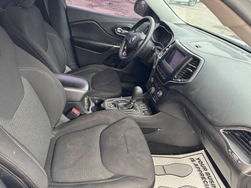 2019 Jeep Cherokee Latitude