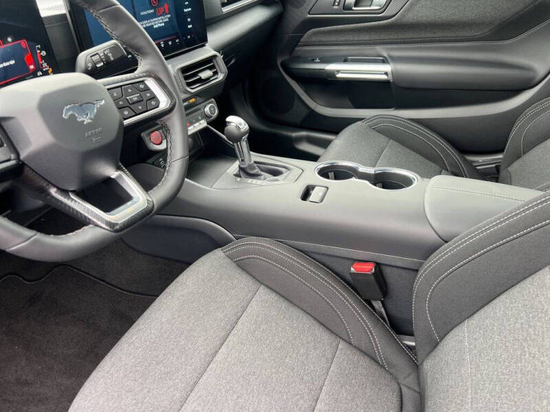 2025 Ford Mustang EcoBoost