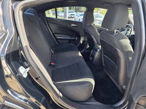 2013 Dodge Charger SE