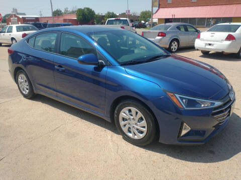 2020 Hyundai Elantra for sale at Apex Auto Sales in Coldwater KS