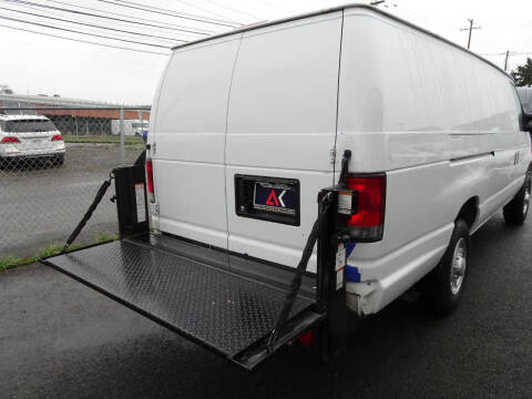 2014 Ford E-Series E-350 SD