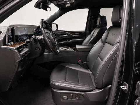 2023 Cadillac Escalade ESV Luxury