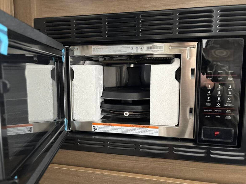 2025 Prime Time RV Tracer