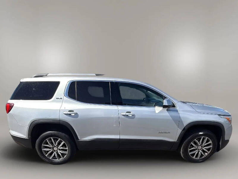 2018 GMC Acadia SLE-2