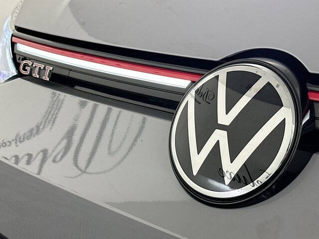2024 Volkswagen Golf GTI 380 SE