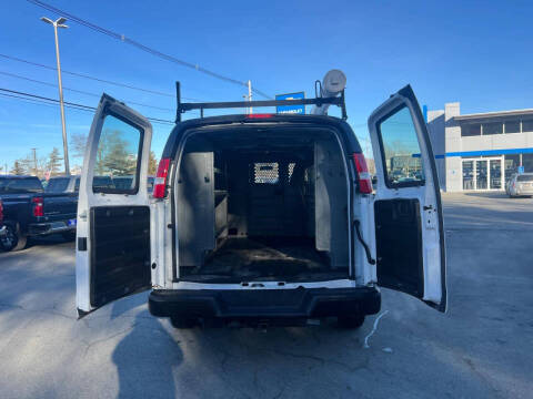 2024 Chevrolet Express 3500