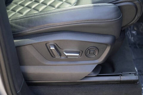 2022 Audi SQ7 4.0T quattro Premium Plus