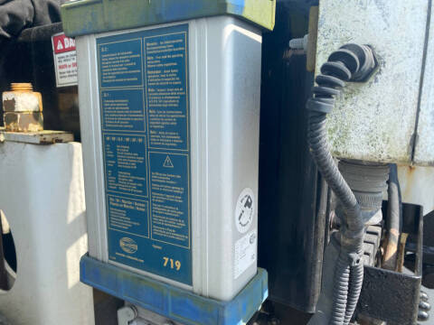 2008 Freightliner M2 106