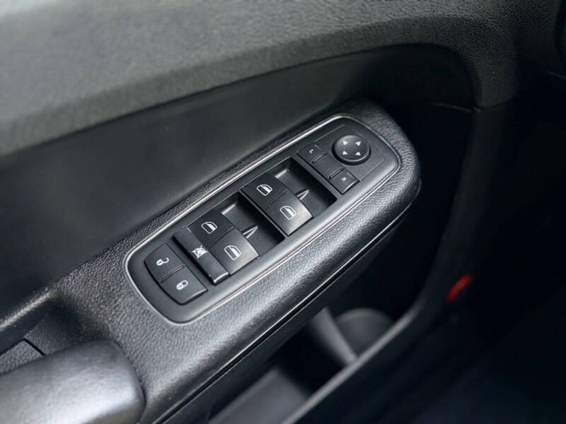 2014 Chrysler 300 S